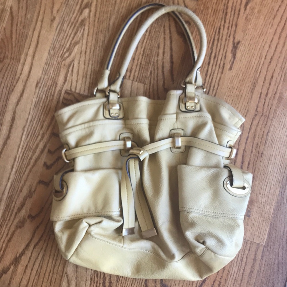 B. Makowsky Yellow Leather Tote